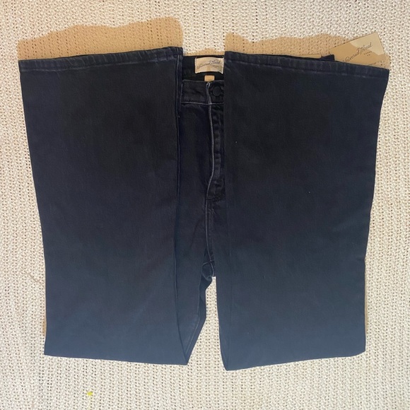 Women's High-Rise Flare Jeans - Universal Thread Black Wash 12 Short - Picture 7 of 8